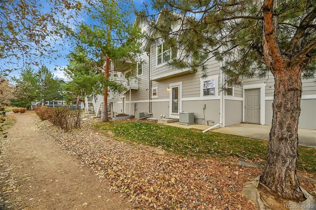 $2,575 | 2233 Watersong Circle, Longmont, CO 80504