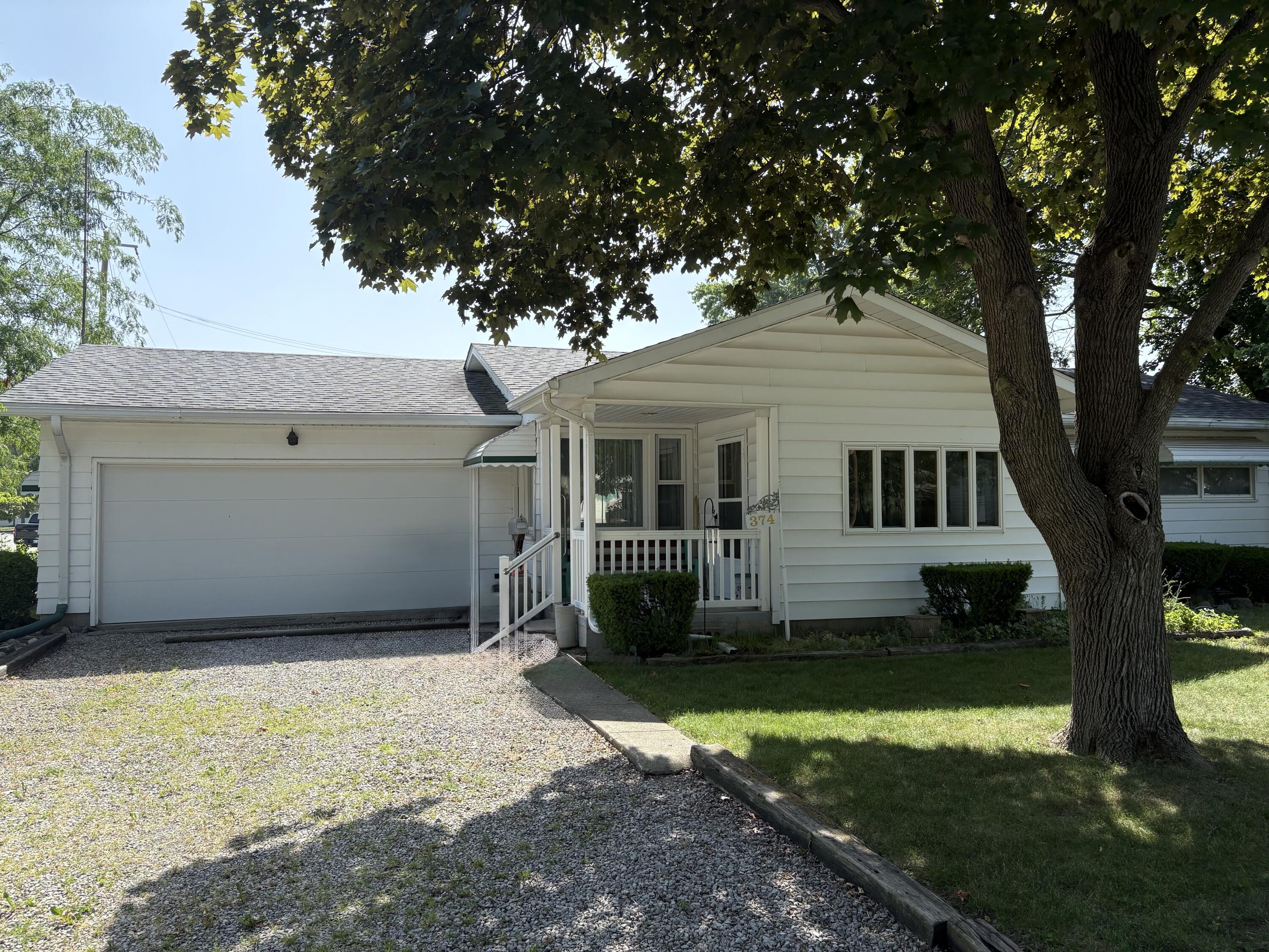 374 Dunham Street Dundee, MI 48131 - Photo 2 of 2 IMG_3742