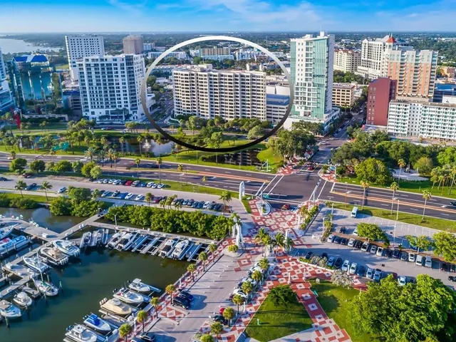 $7,000 | 1255 North Gulfstream Avenue, Unit 402, Sarasota, FL 34236