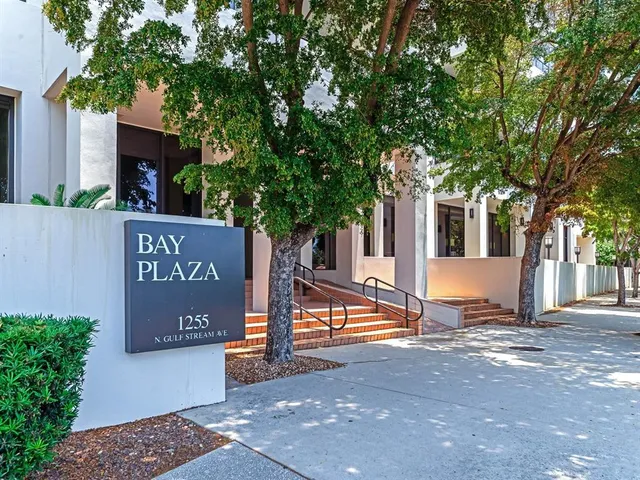 $7,000 | 1255 North Gulfstream Avenue, Unit 402, Sarasota, FL 34236