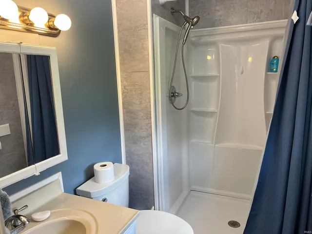 $179,900 | 329 West Railroad Street, Clay, KY 42404