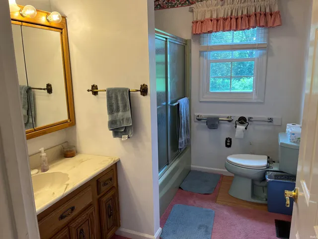 $179,900 | 329 West Railroad Street, Clay, KY 42404