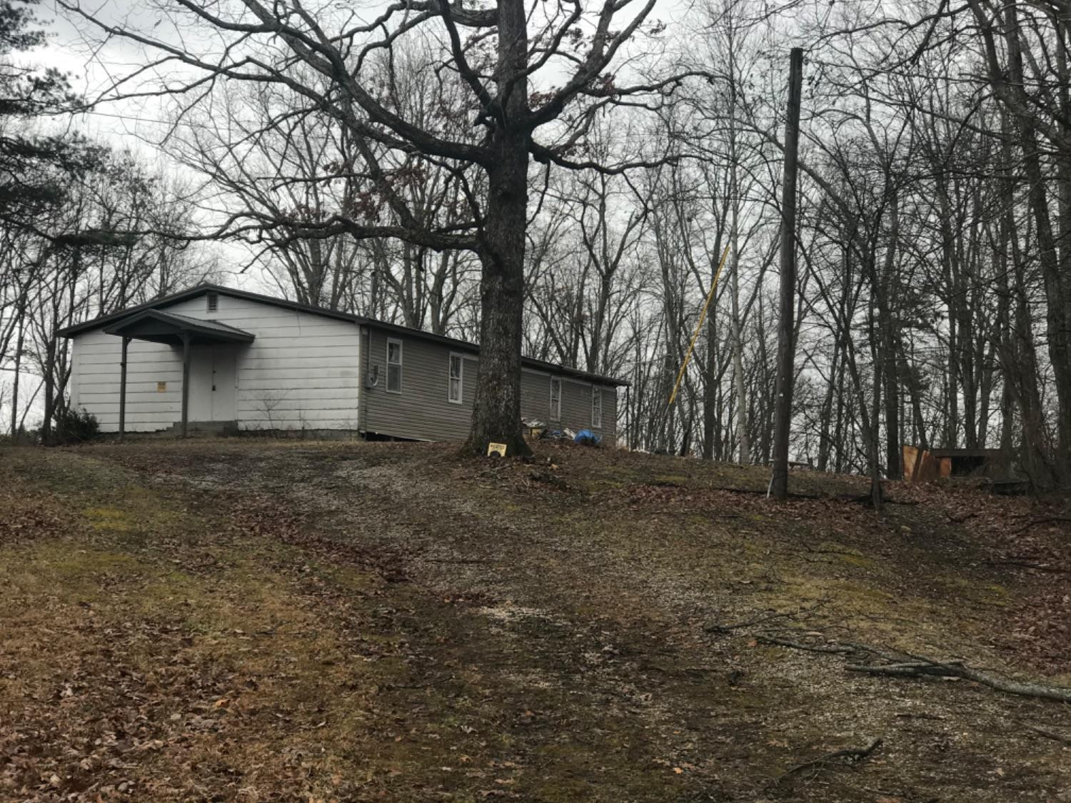 450 Leighton Road Irvine, KY 40336 - Photo 8 of 9 Photo 8
