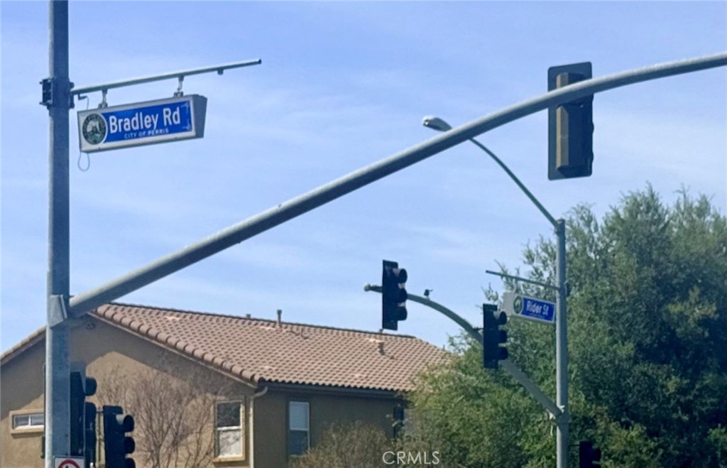 1666 East Rider Street Perris, CA 92571 - Photo 6 of 10