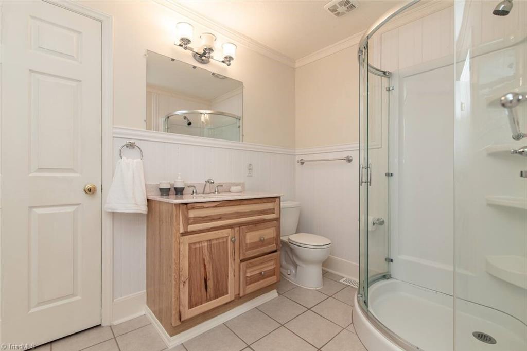 505 Gatewood Avenue High Point, NC 27262 - Photo 14 of 21
