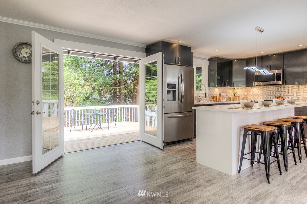 8821 204th Street Southwest Edmonds, WA 98026 - Photo 10 of 25