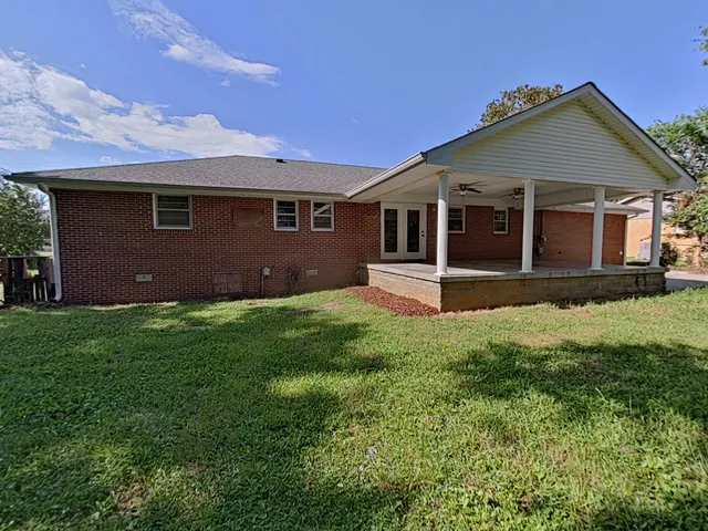 $269,500 | 1106 Bagley Drive, Fayetteville, TN 37334