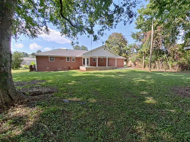 $269,500 | 1106 Bagley Drive, Fayetteville, TN 37334
