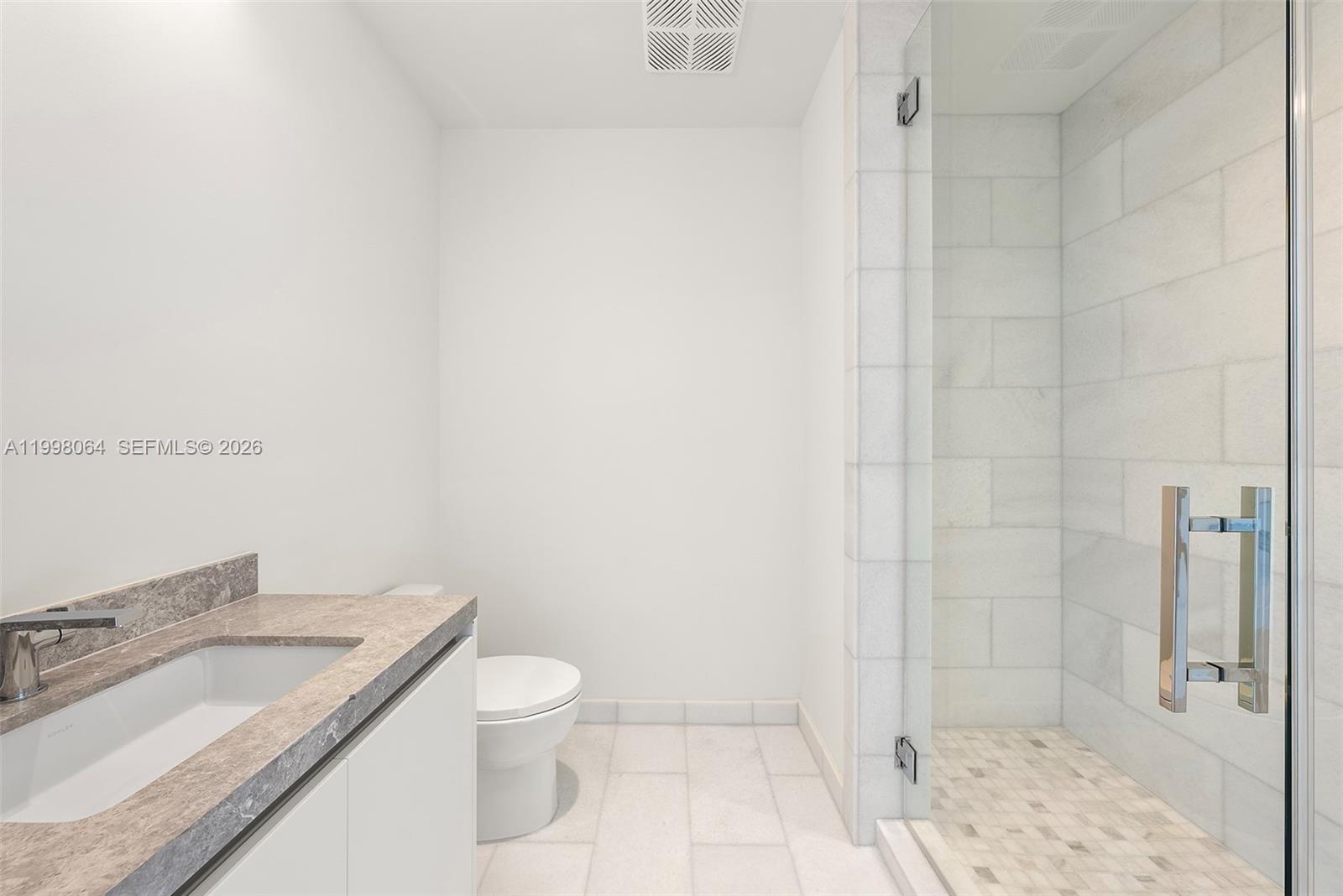 175 Southeast 25th Road, Unit 2003 Miami, FL 33129 - Photo 42 of 57 3rd Bathroom