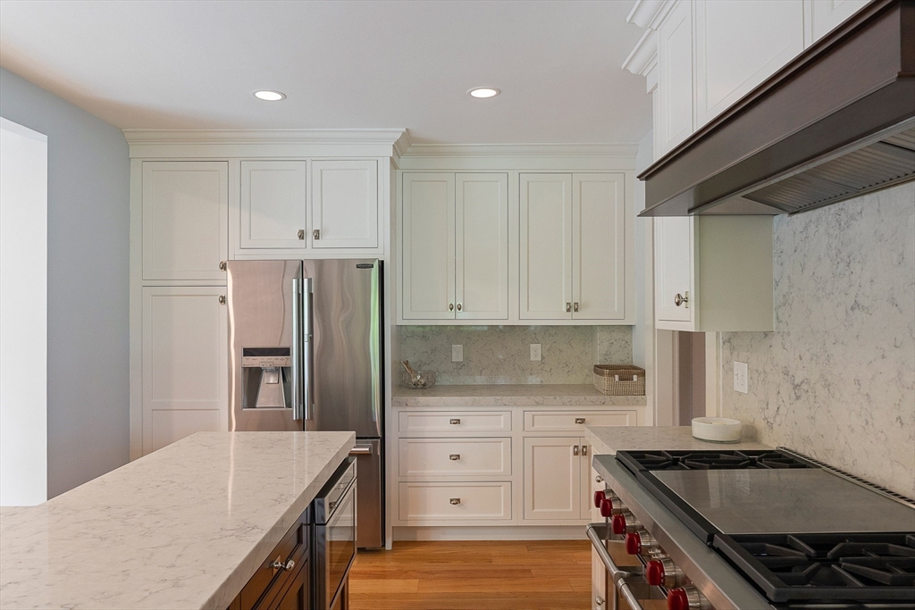 55 Coburn Road Weston, MA 02493 - Photo 10 of 42