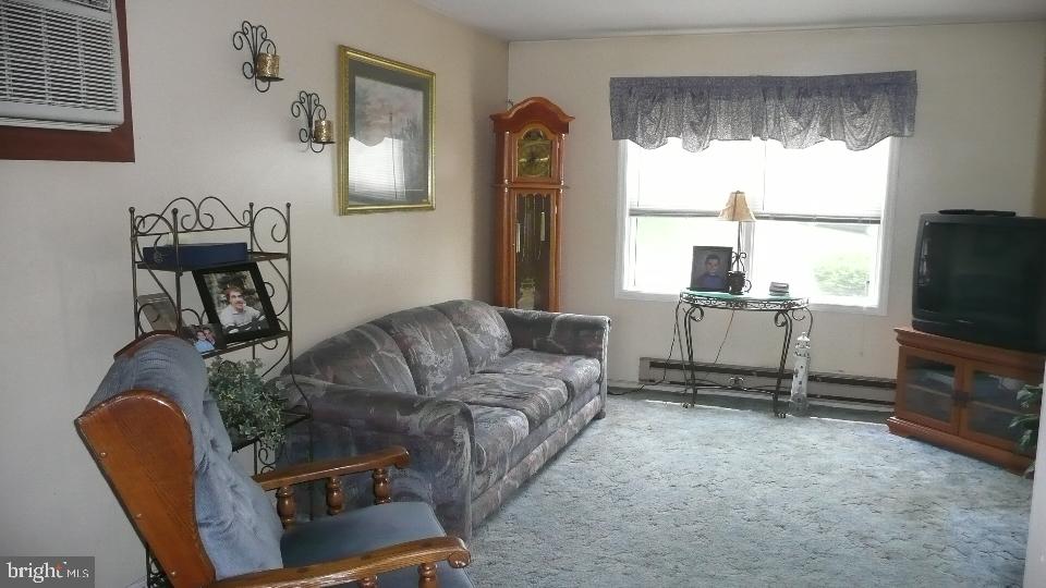 15 Bomberger Road Lititz, PA 17543 - Photo 8 of 19