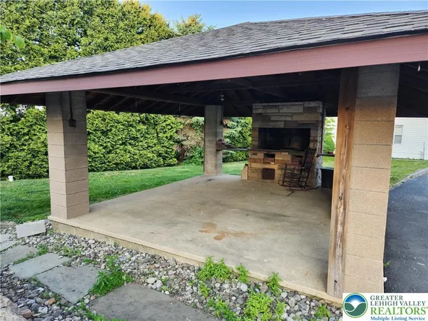 $1,900 | 5545 Highway 873, Schnecksville, PA 18078