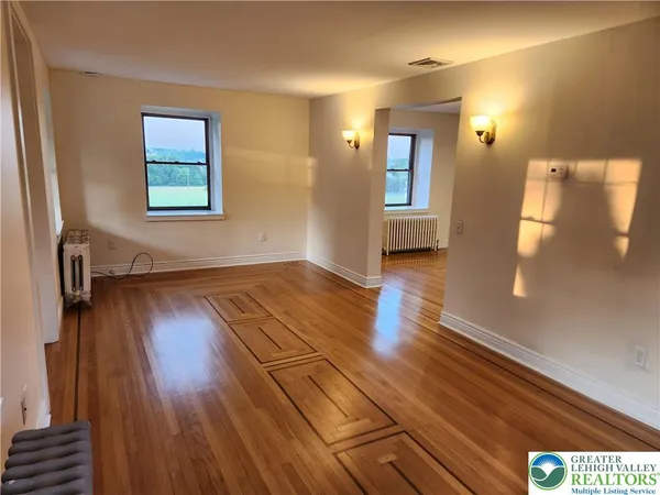 $1,900 | 5545 Highway 873, Schnecksville, PA 18078