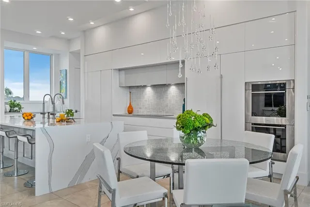 $6,399,000 | 432 Bayside Avenue, Naples, FL 34108