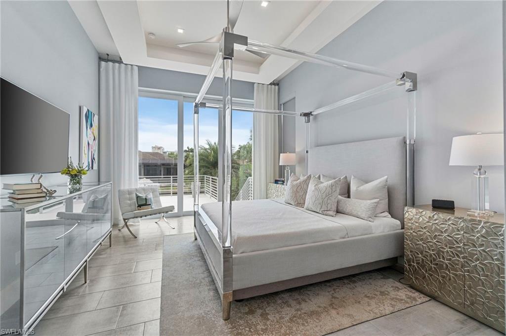 432 Bayside Avenue Naples, FL 34108 - Photo 15 of 50