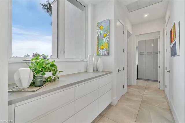 $6,399,000 | 432 Bayside Avenue, Naples, FL 34108