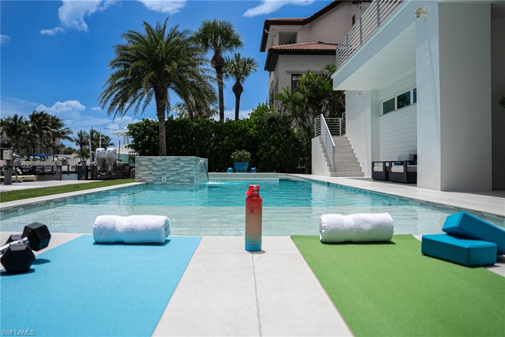 432 Bayside Avenue Naples, FL 34108 - Photo 39 of 50