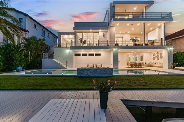 $6,399,000 | 432 Bayside Avenue, Naples, FL 34108