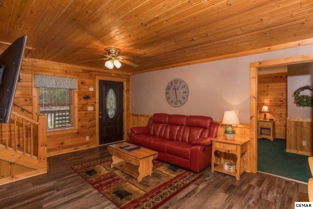 704 Grey Hawk Way Pigeon Forge, TN 37863 - Photo 7 of 29