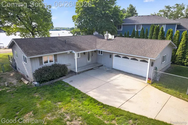 $465,000 | 3161 Jackson Boulevard, Highland, MI 48356