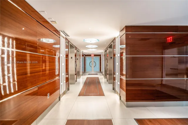 $4,990 | 90 Alton Road, Unit 2807, Miami Beach, FL 33139