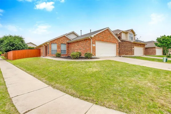 $1,950 | 2101 Ingrid Lane, Fort Worth, TX 76131