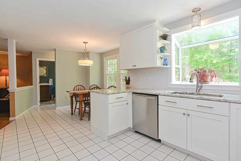 18 Beaverbrook Road Norfolk, MA 02056 - Photo 22 of 39 Gallery Image 22