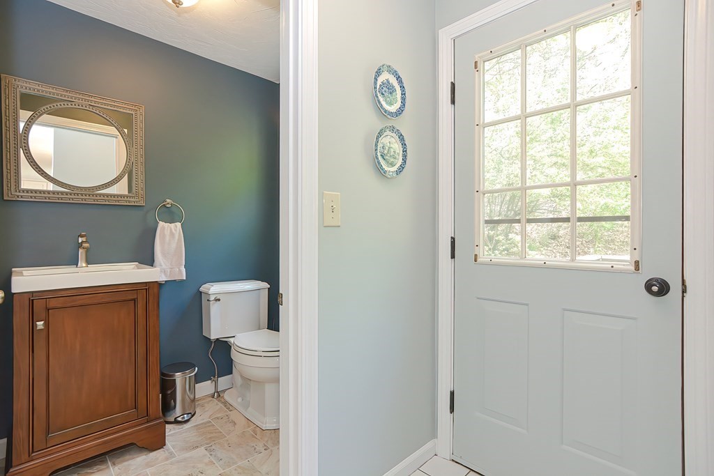 18 Beaverbrook Road Norfolk, MA 02056 - Photo 23 of 39 Gallery Image 23