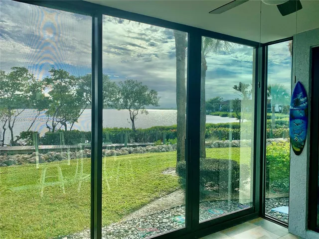 $525,000 | 6142 Southeast Landing Way, Unit 6, Stuart, FL 34997