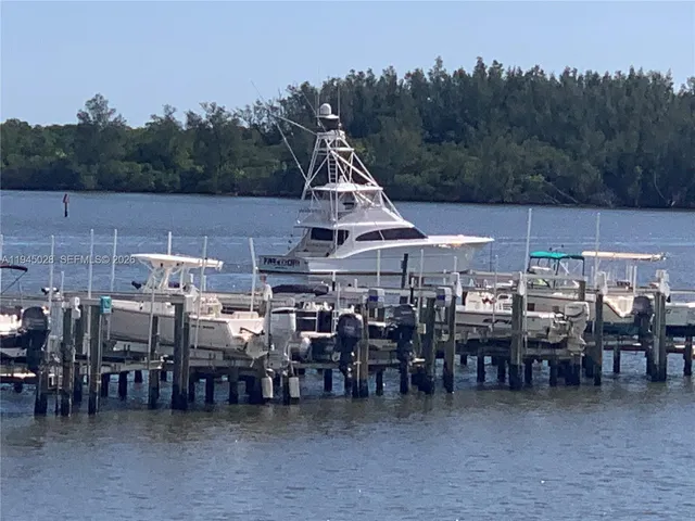 $525,000 | 6142 Southeast Landing Way, Unit 6, Stuart, FL 34997