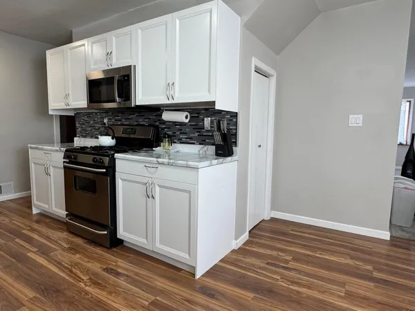 $229,900 | 20 2nd Avenue Southwest, Wells, MN 56097