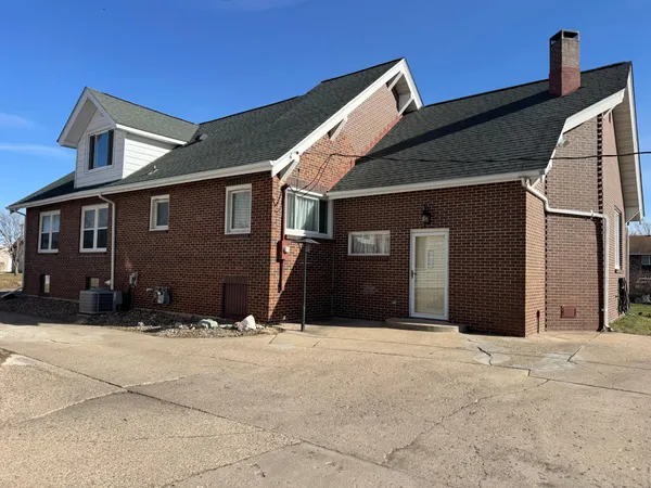 $229,900 | 20 2nd Avenue Southwest, Wells, MN 56097