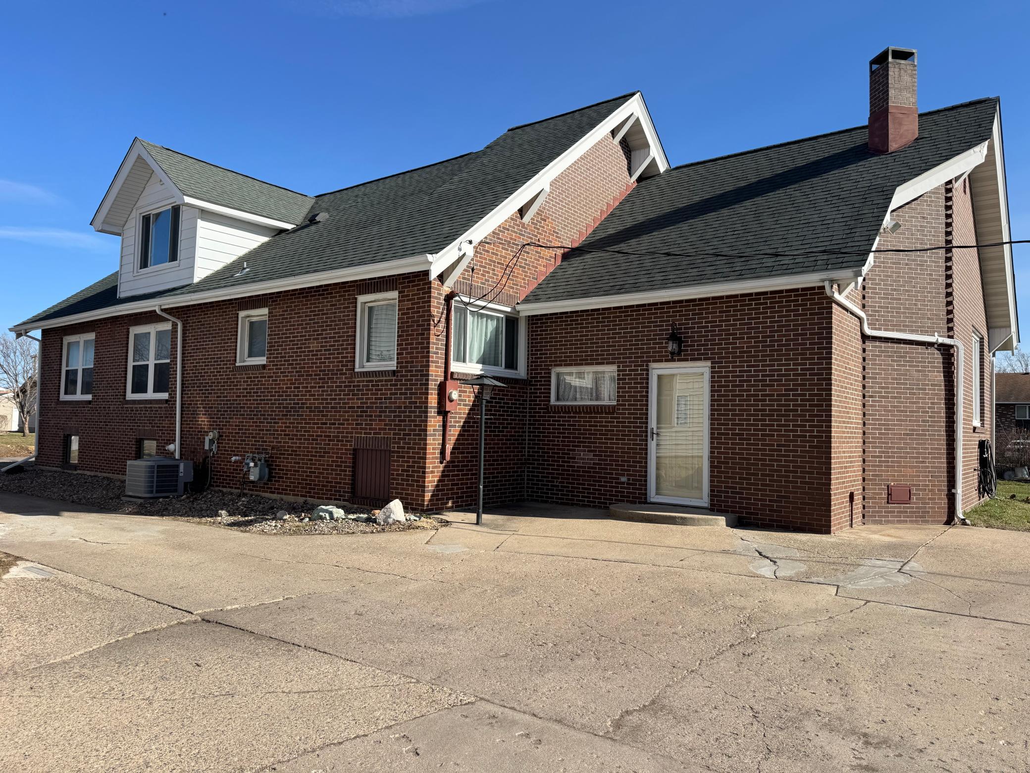 20 2nd Avenue Southwest Wells, MN 56097 - Photo 2 of 58