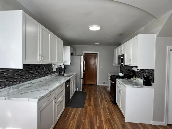 $229,900 | 20 2nd Avenue Southwest, Wells, MN 56097