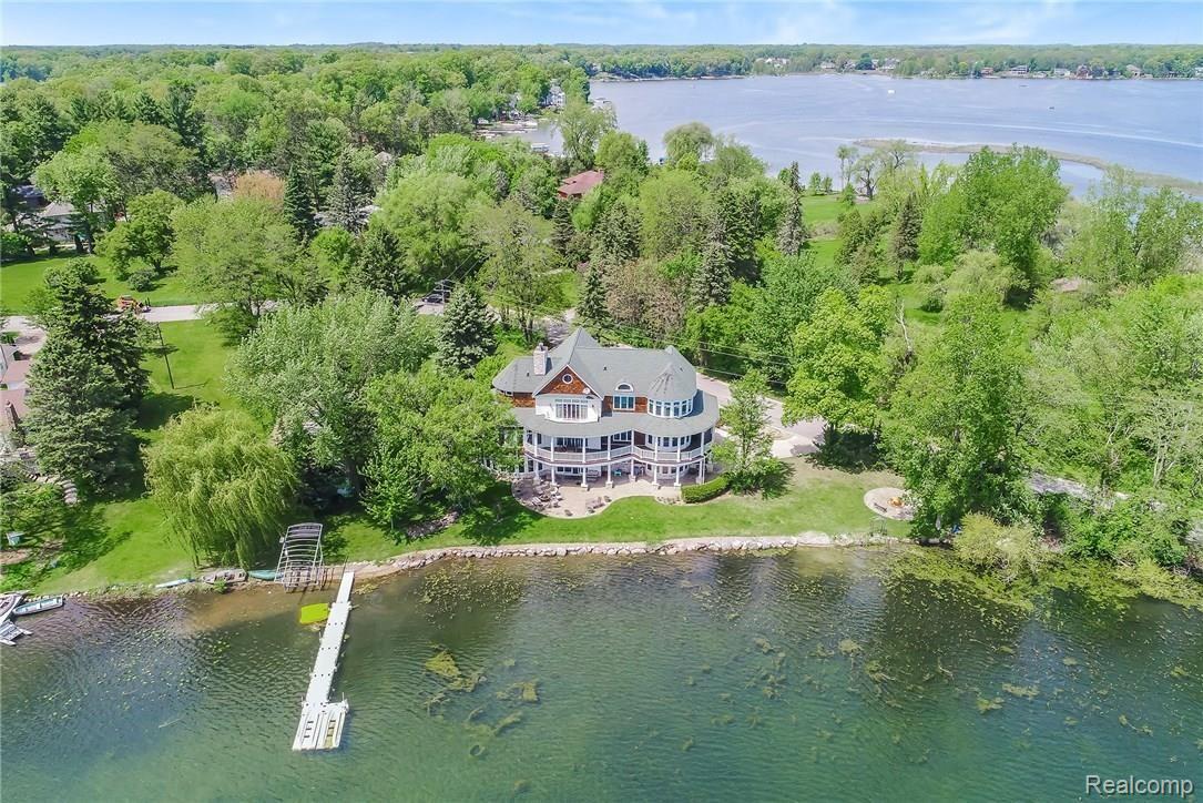 4150 Clifford Road Brighton, MI 48116 - Photo 3 of 47 DJI_0463.jpg