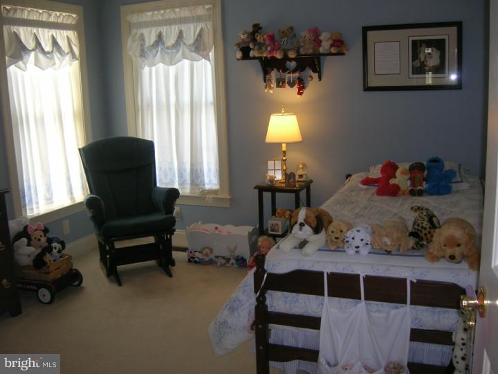 127 Running Creek Drive Sinking Spring, PA 19608 - Photo 14 of 24 Gallery Image 14