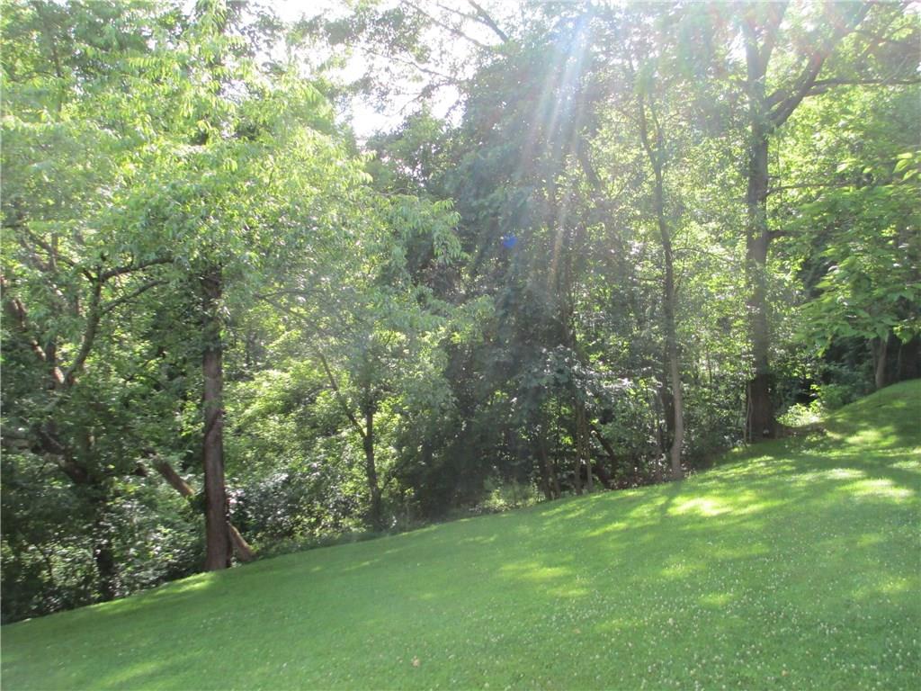 163 Community Park Road Vandergrift, PA 15690 - Photo 4 of 9 Gallery Image 4
