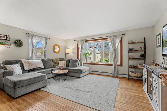 $535,000 | 4 Woodland Avenue, Seabrook, NH 03874