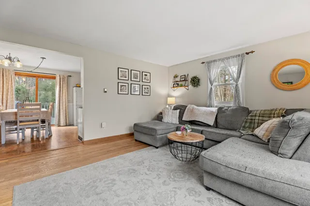 $535,000 | 4 Woodland Avenue, Seabrook, NH 03874