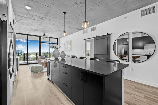 $3,642 | 221 Main Street North, Unit 1217, St. Petersburg, FL 33716