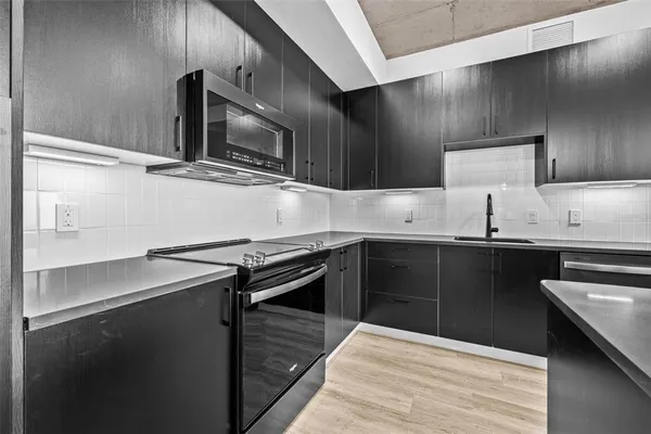 $3,642 | 221 Main Street North, Unit 1217, St. Petersburg, FL 33716