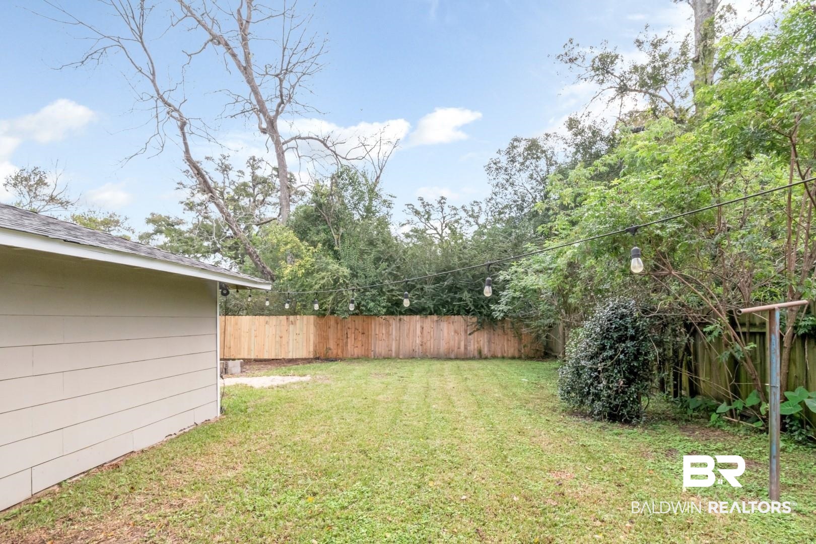 20 Kirby Street Mobile, AL 36607 - Photo 27 of 35 View of yard