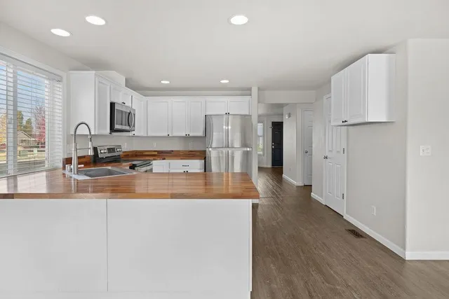 $425,000 | 9319 West Caelen Avenue, Cheney, WA 99004