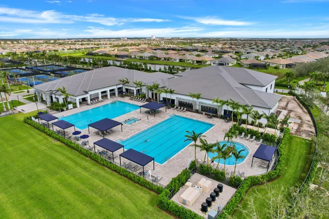 $500,000 | 12473 Southwest Emerald Estuary Terrace, Port St. Lucie, FL 34987