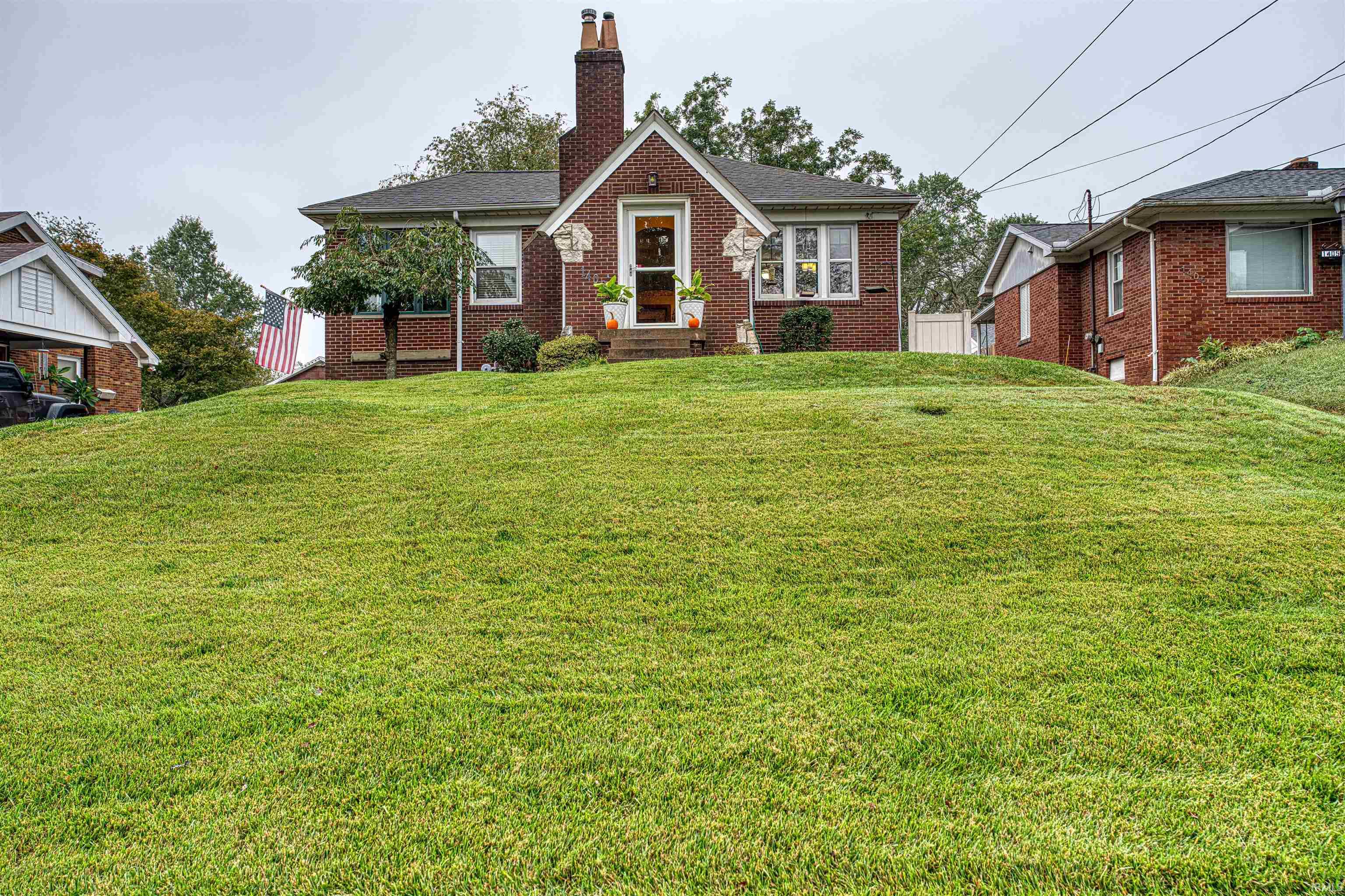 1409 South Red Bank Road Evansville, IN 47712 - Photo 4 of 36