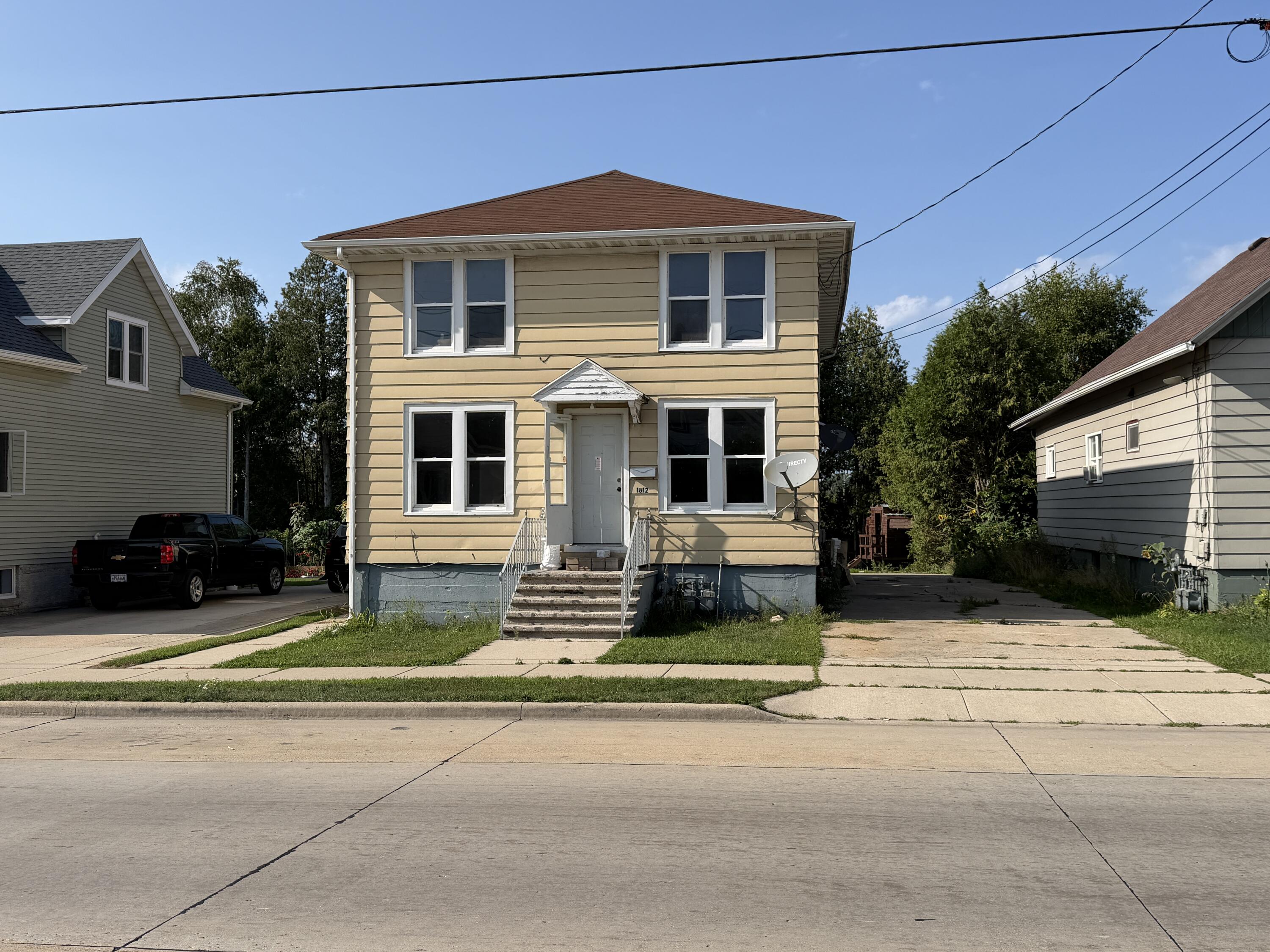 1812 14th Street Two Rivers, WI 54241 - Photo 1 of 2 IMG_2486