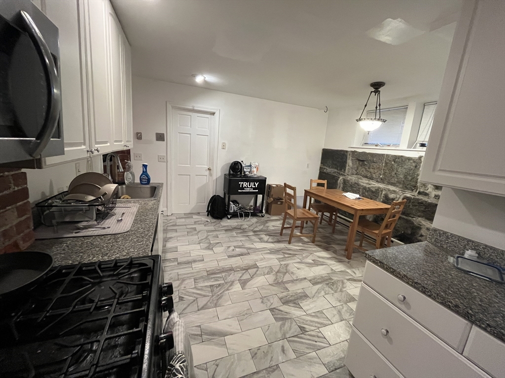 915 Beacon Street, Unit A Boston, MA 02215 - Photo 19 of 23