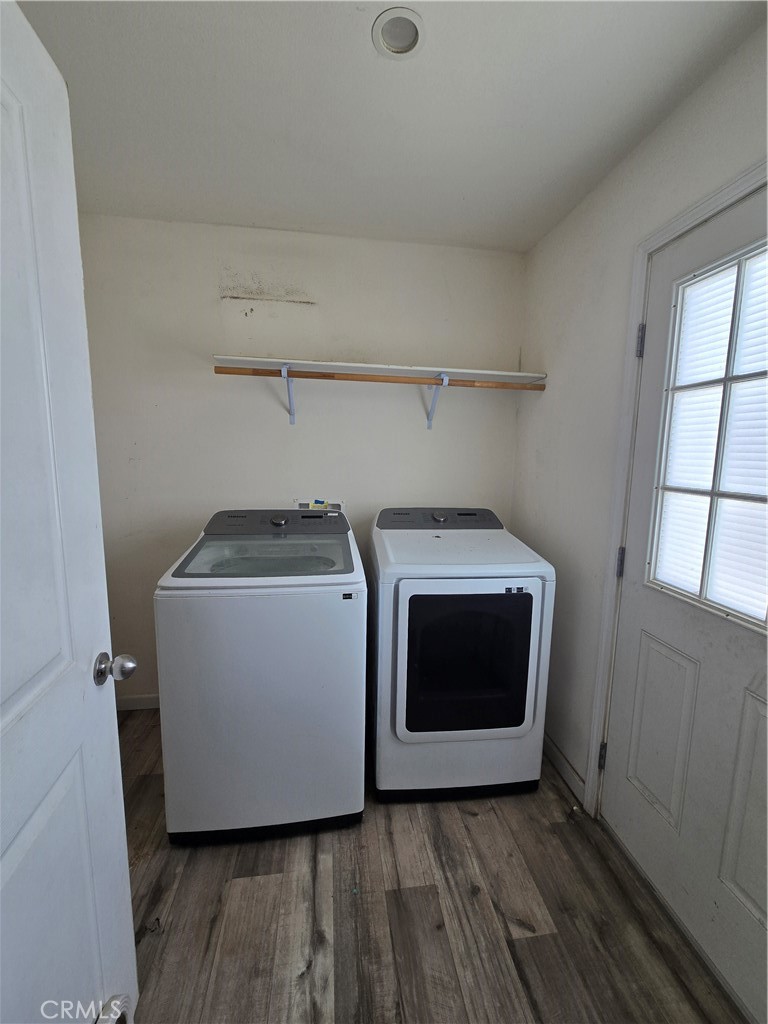 12474 Silver Rock Road Pinon Hills, CA 92372 - Photo 11 of 34 a utility room with washer and dryer