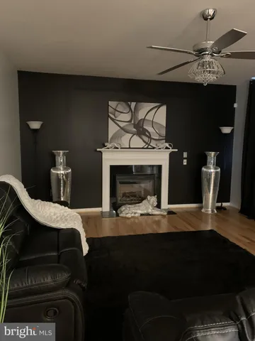 $450,000 | 1238 Knoll Drive, York, PA 17408