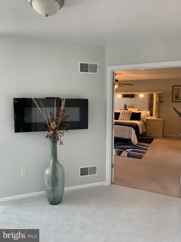 $450,000 | 1238 Knoll Drive, York, PA 17408